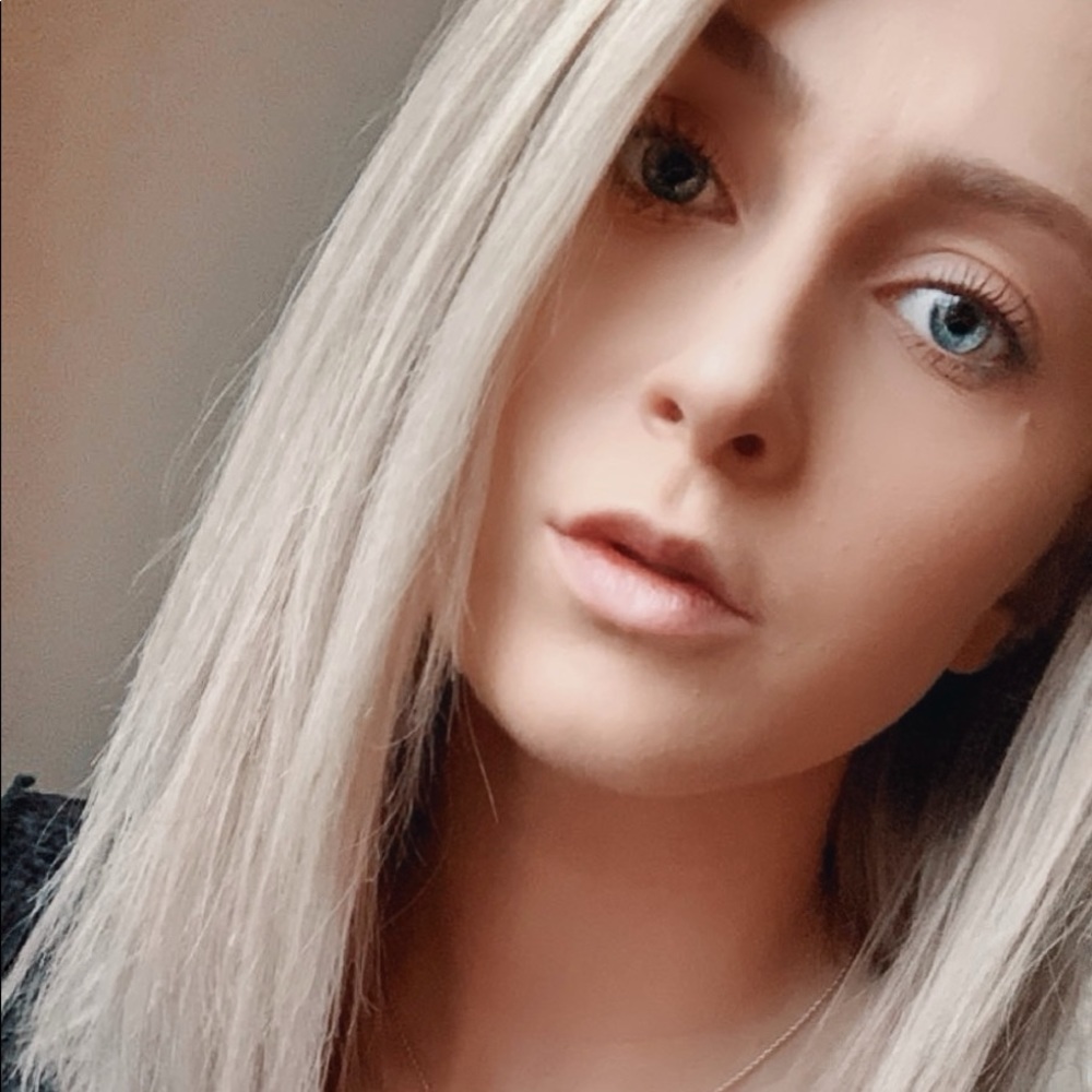 Meet your Posher, Victoria